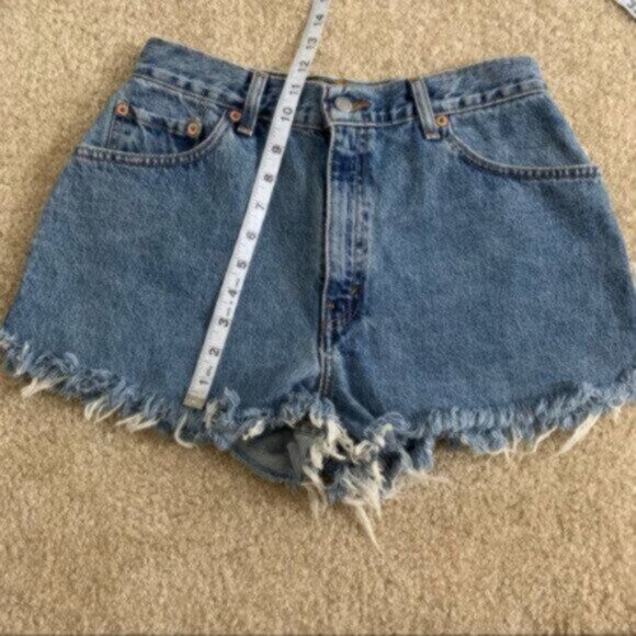 Levi’s 550 Original Raw-Edge Denim Shorts - Picture 8 of 9
